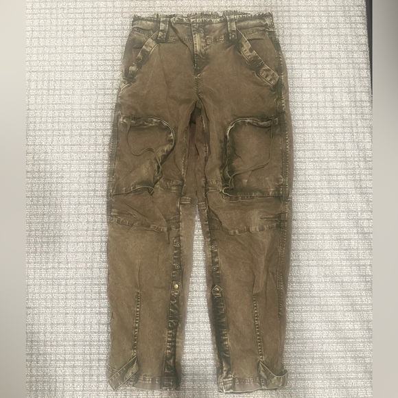 We the Free Can’t Compare Slouch Pant in Dusty Olive - Picture 3 of 3